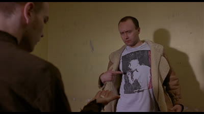 Trainspotting.ita1996.«Io ho scelto di non scegliere la vita/ ho scelto qualcos'altro. Le ragioni? Non ci sono ragioni. Chi ha bisogno di ragioni quando hai l'eroina.